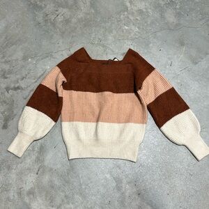 FRNCH Melissa Sweater / Size M / NWT / Nn-17‎